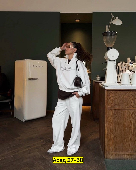 Спортивный костюм 22925361