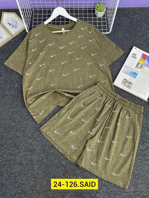 Спортивный костюм 22925338