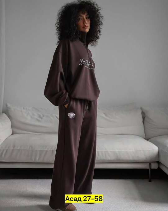 Спортивный костюм 22928719