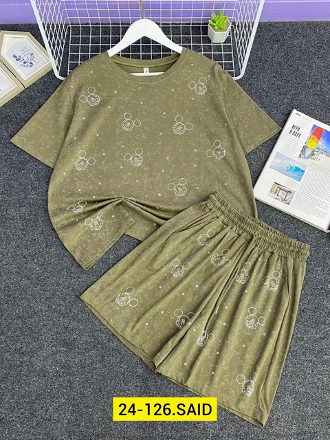 Спортивный костюм 22933640