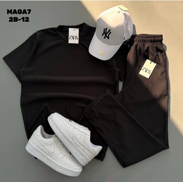 Спортивный костюм 22934757