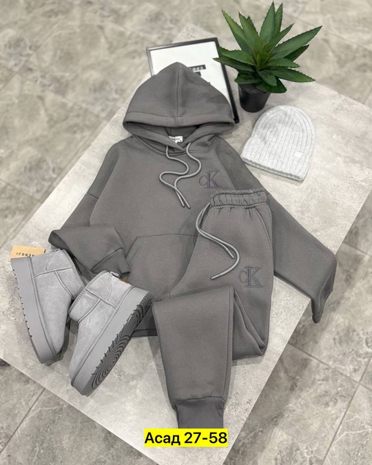 Спортивный костюм 22934236