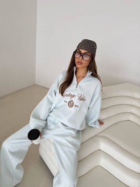 Спортивный костюм 22937778