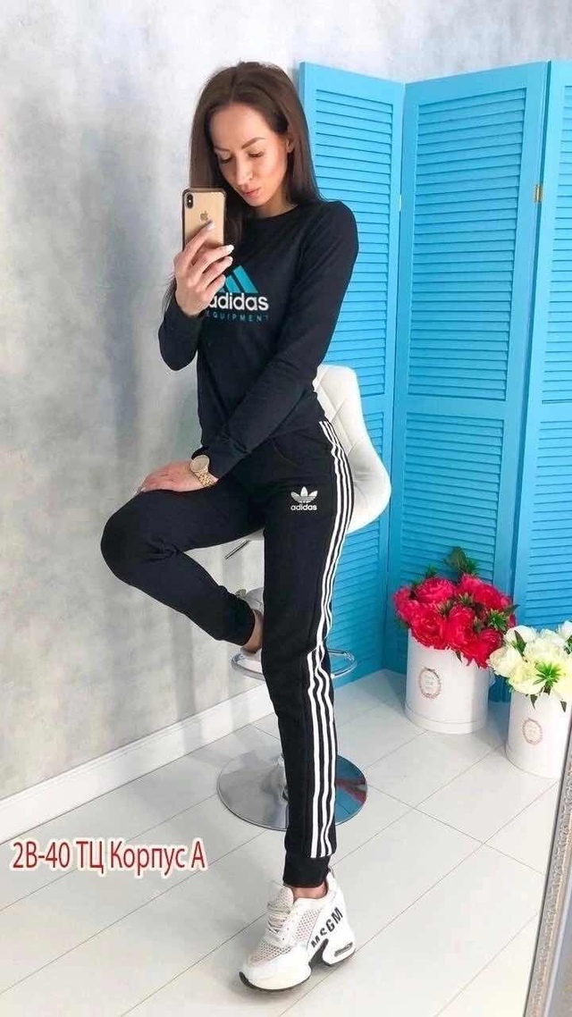 Спортивный костюм 22942679