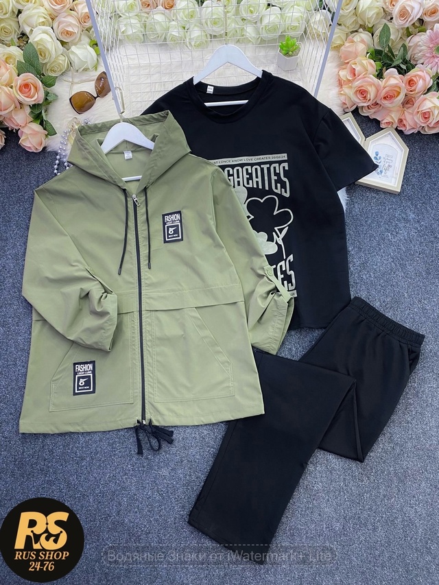 Спортивный костюм 22943866