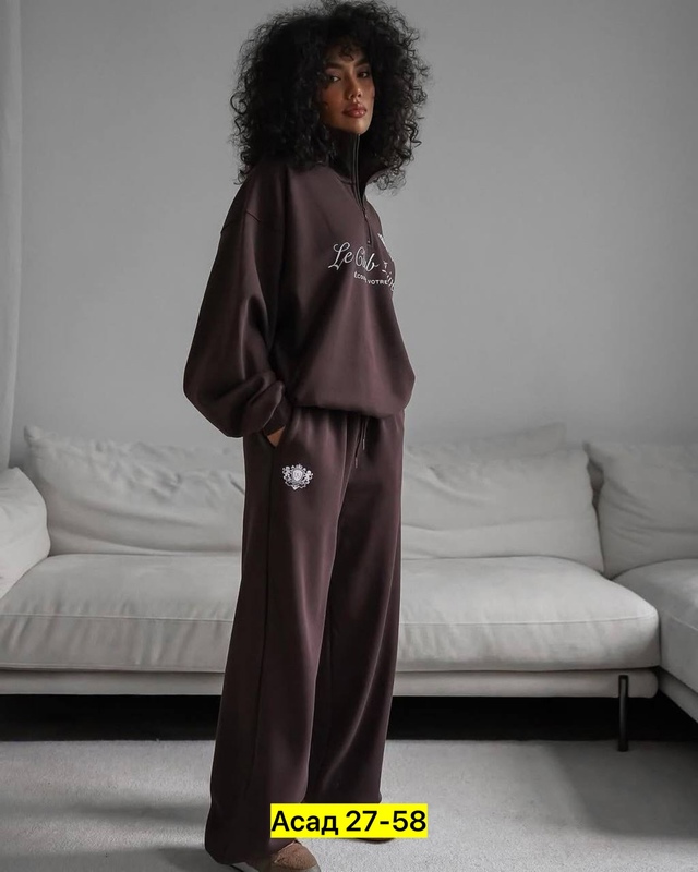 Спортивный костюм 22943453