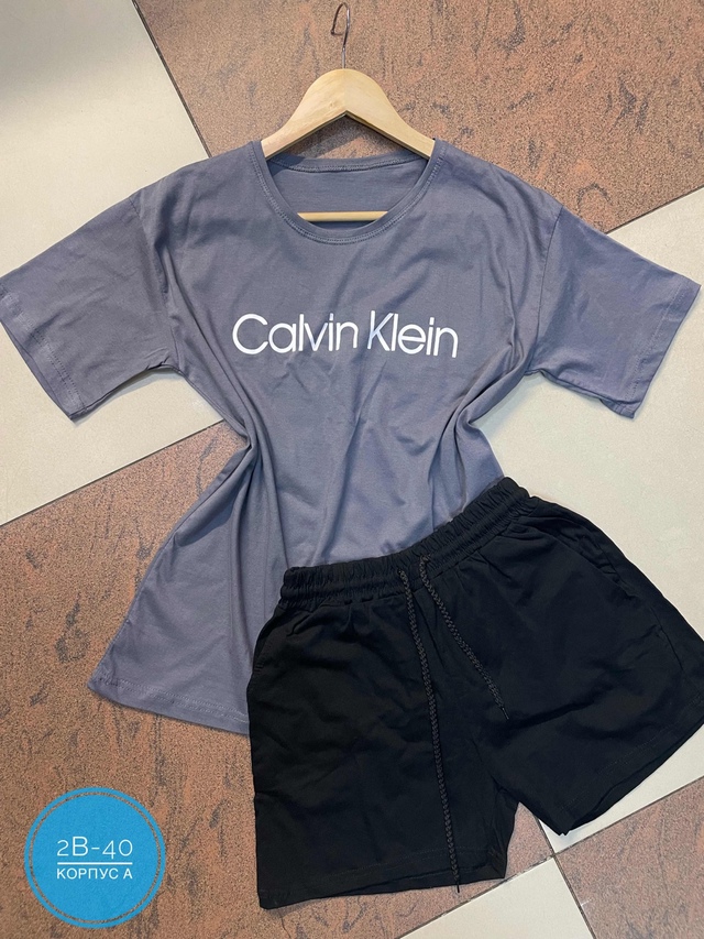 Спортивный костюм 22944937