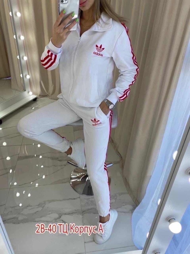 Спортивный костюм 22946090