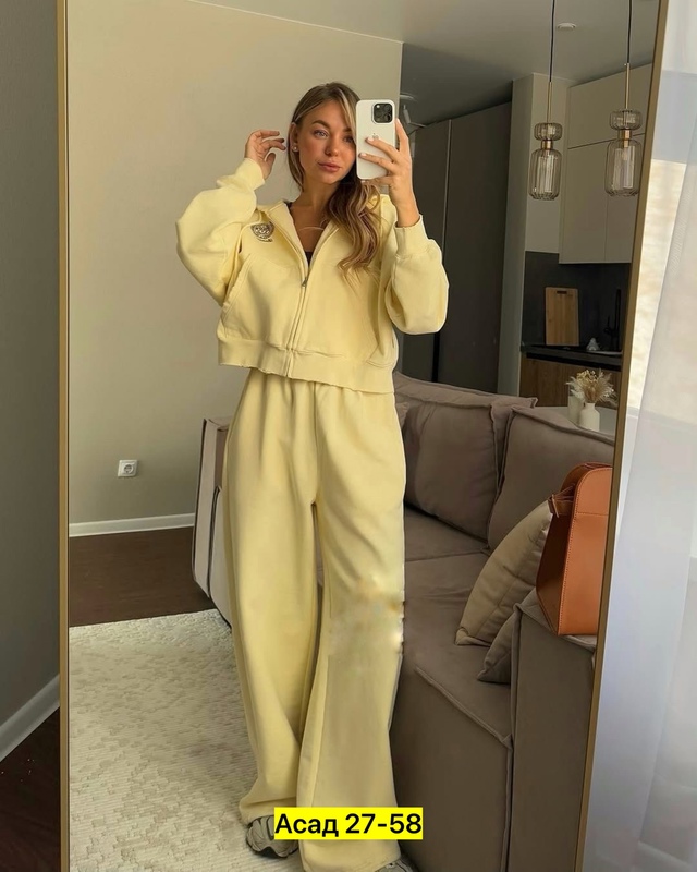 Спортивный костюм 22944089