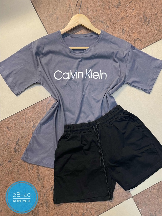 Спортивный костюм 22944937