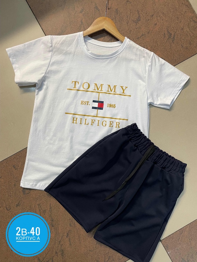 Спортивный костюм 22944681