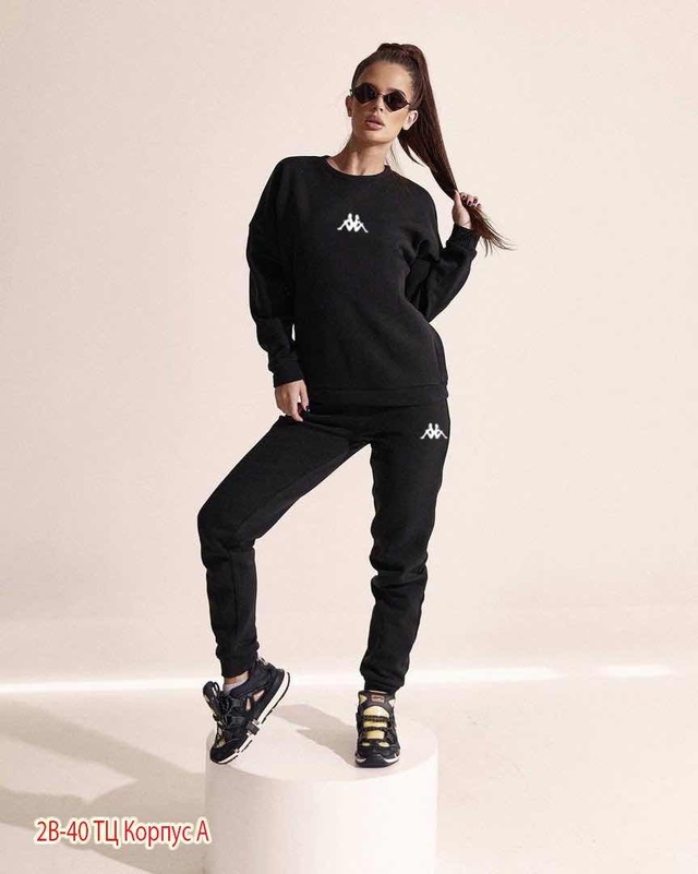 Спортивный костюм 22946167