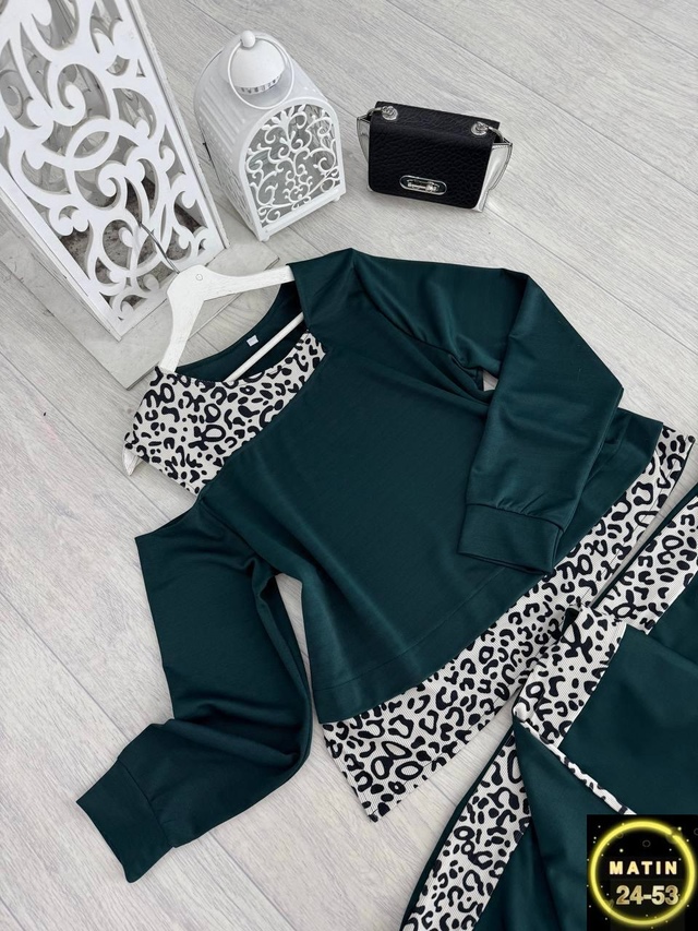 Спортивный костюм 22950076