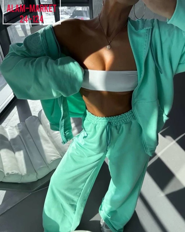 Спортивный костюм 22950091