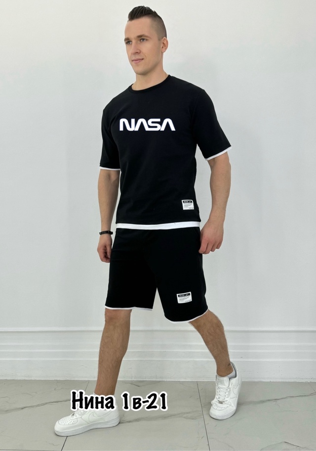 Спортивный костюм 22949545