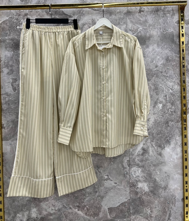 Костюм 22949930