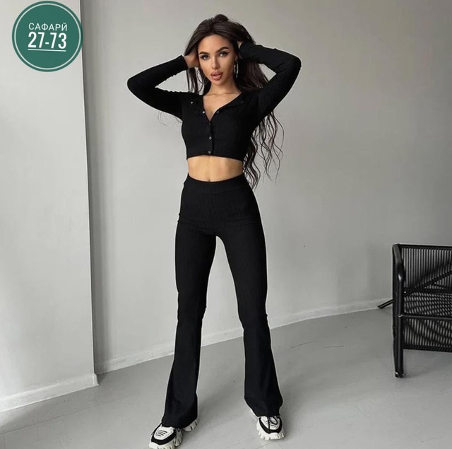 Спортивный костюм 22950777