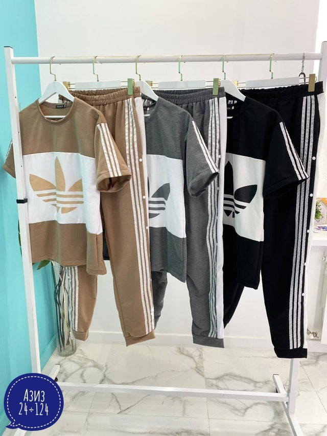 Спортивный костюм 22951873