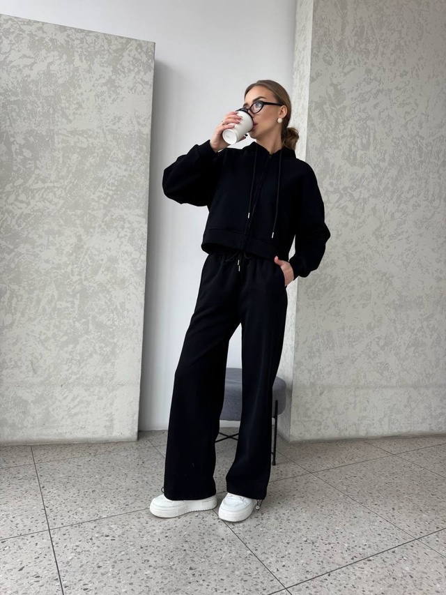 Спортивный костюм 22951261