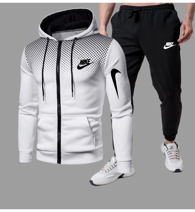 Спортивный костюм 22952915