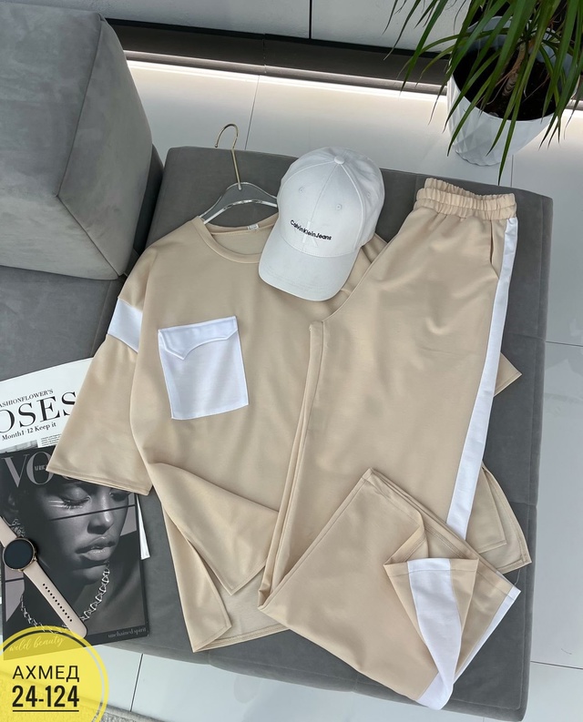 Спортивный костюм 22956142