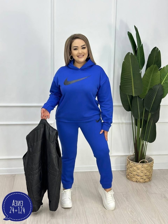 Спортивный костюм 22956414