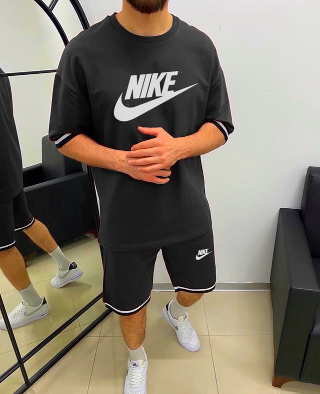 Спортивный костюм 22957164