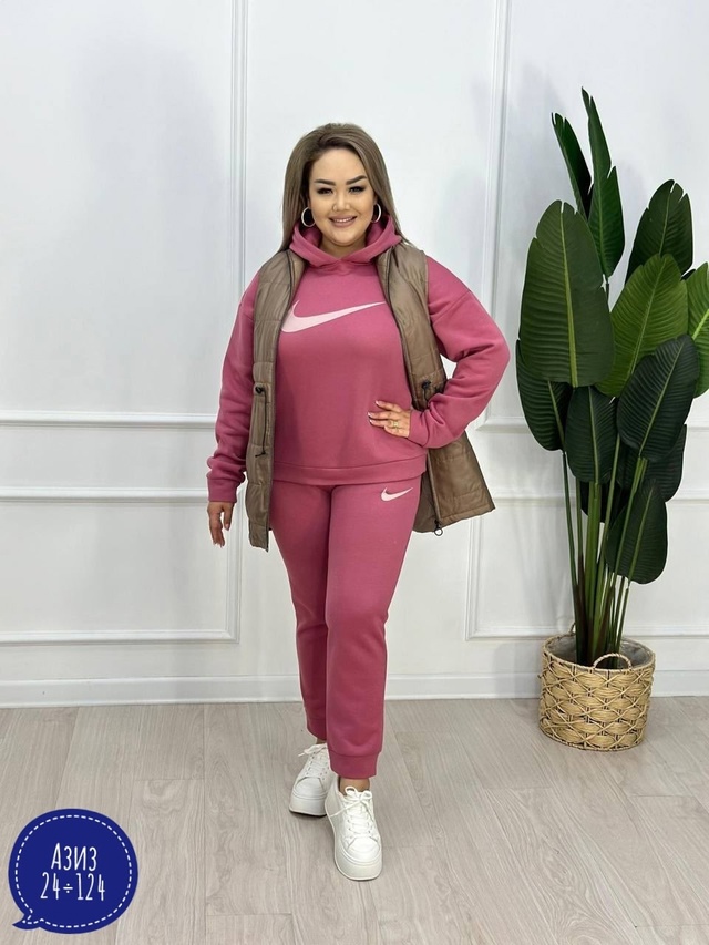 Спортивный костюм 22956414