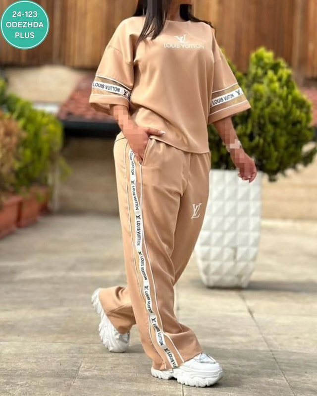 Спортивный костюм 22959101