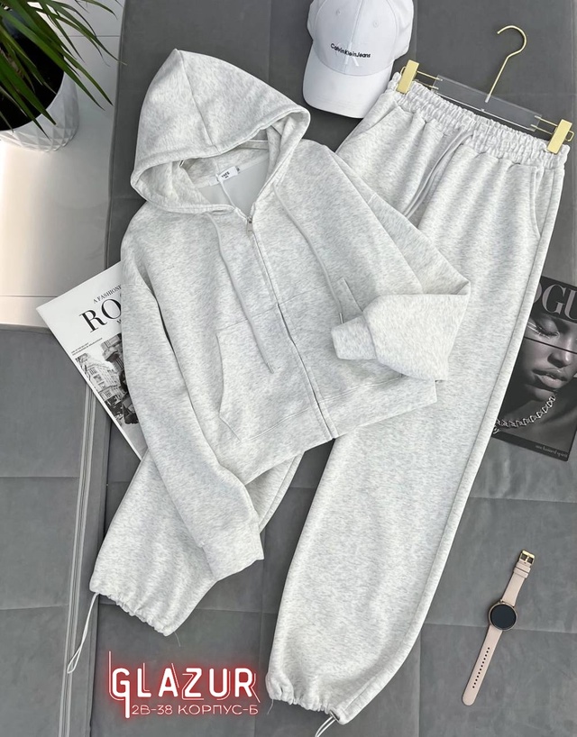 Спортивный костюм 22959483