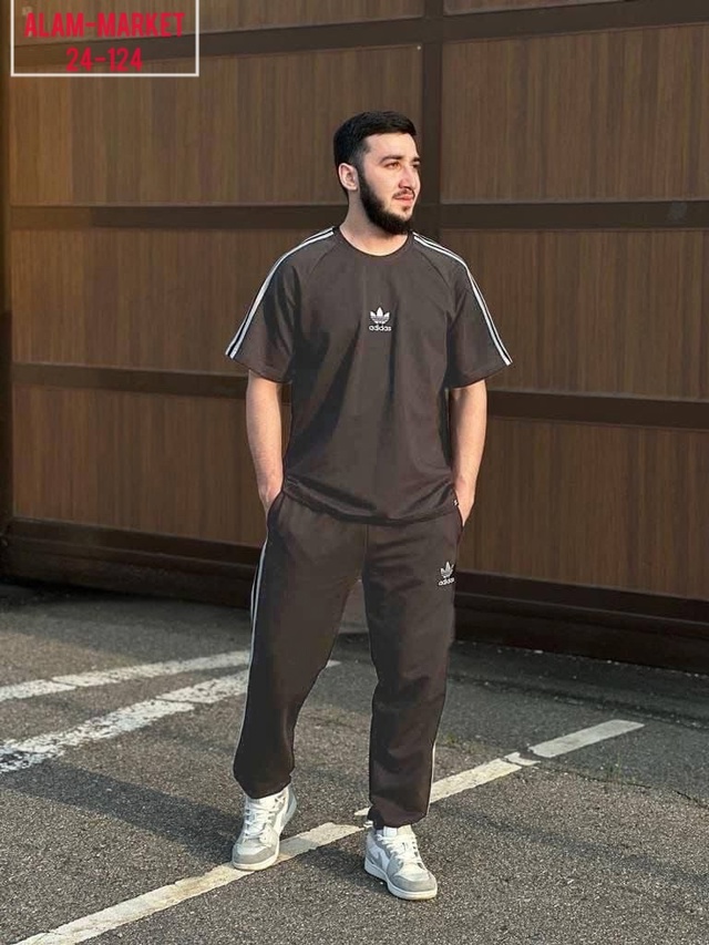 Спортивный костюм 22958458