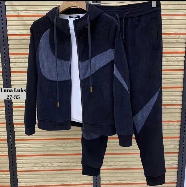 Спортивный костюм 22958685