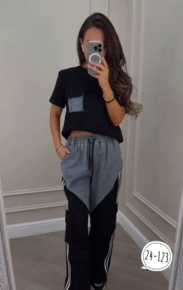 Спортивный костюм 22959185