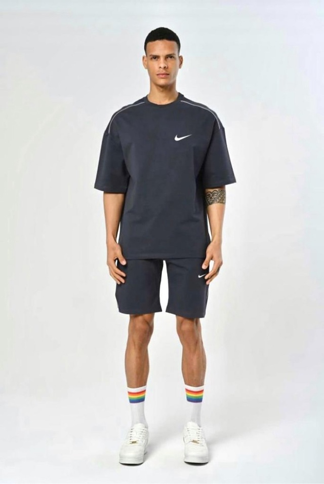 Спортивный костюм 22960655