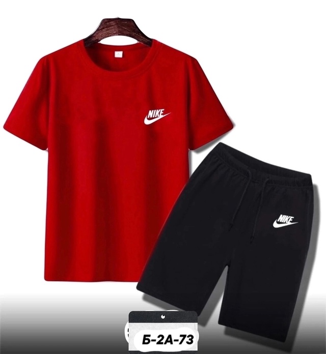 Спортивный костюм 22961336