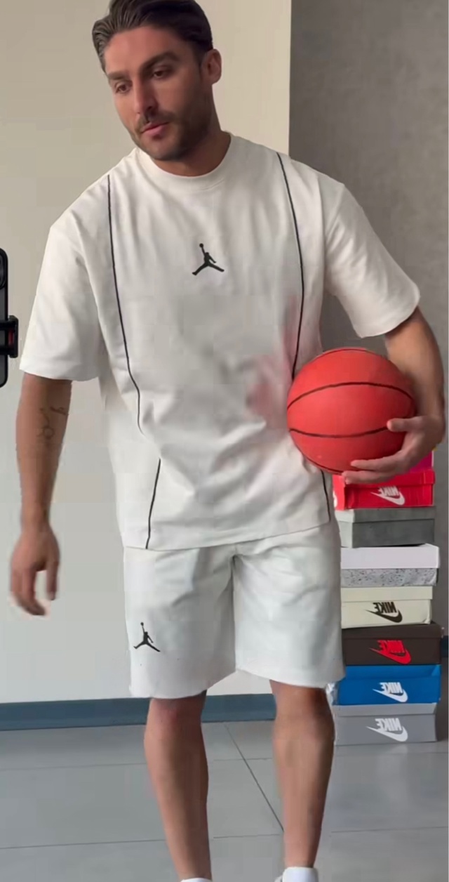 Спортивный костюм 22960777