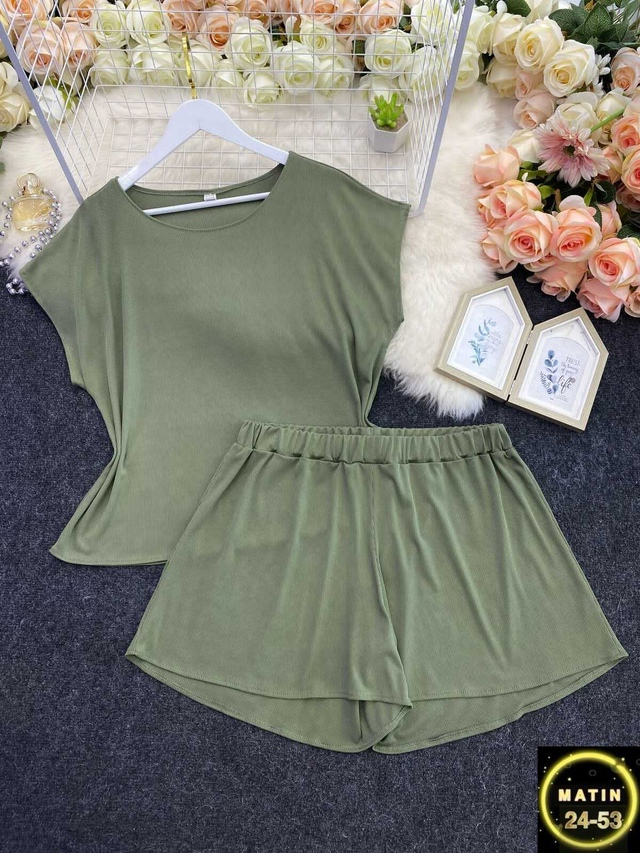 Спортивный костюм 22962137