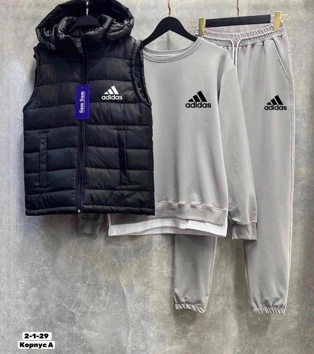 Спортивный костюм 22960374