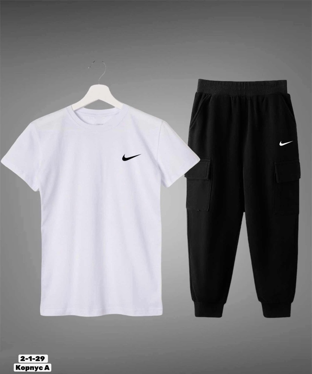 Спортивный костюм 22962189