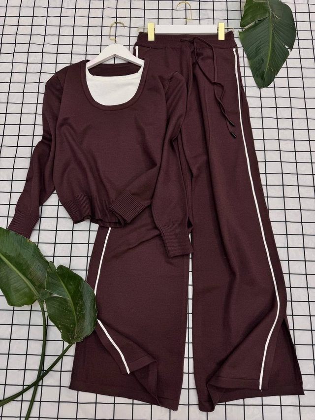 Спортивный костюм 22965240