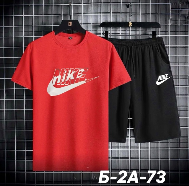 Спортивный костюм 22965257