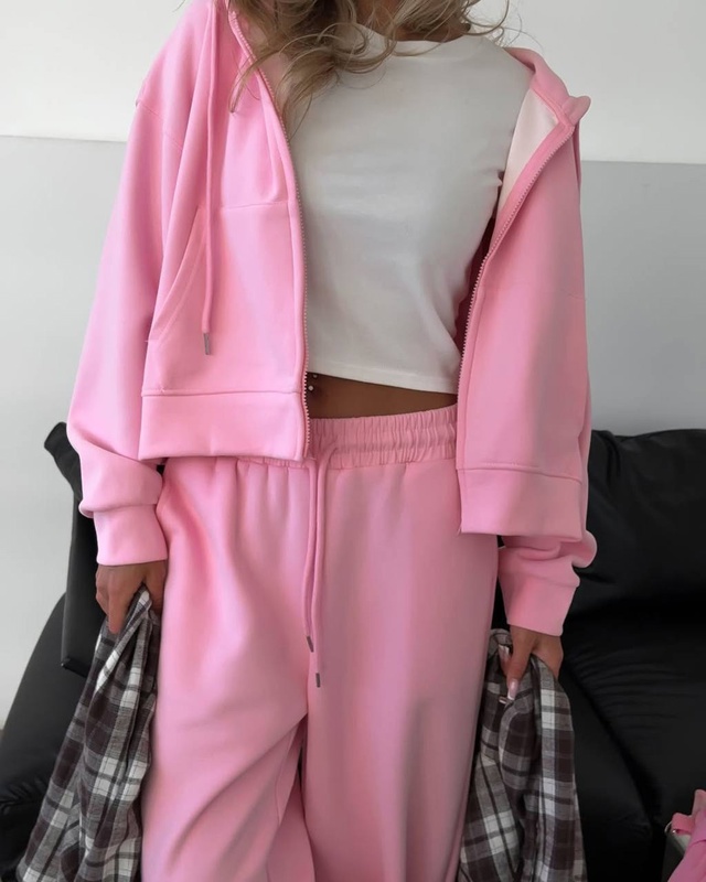 Спортивный костюм 22966515