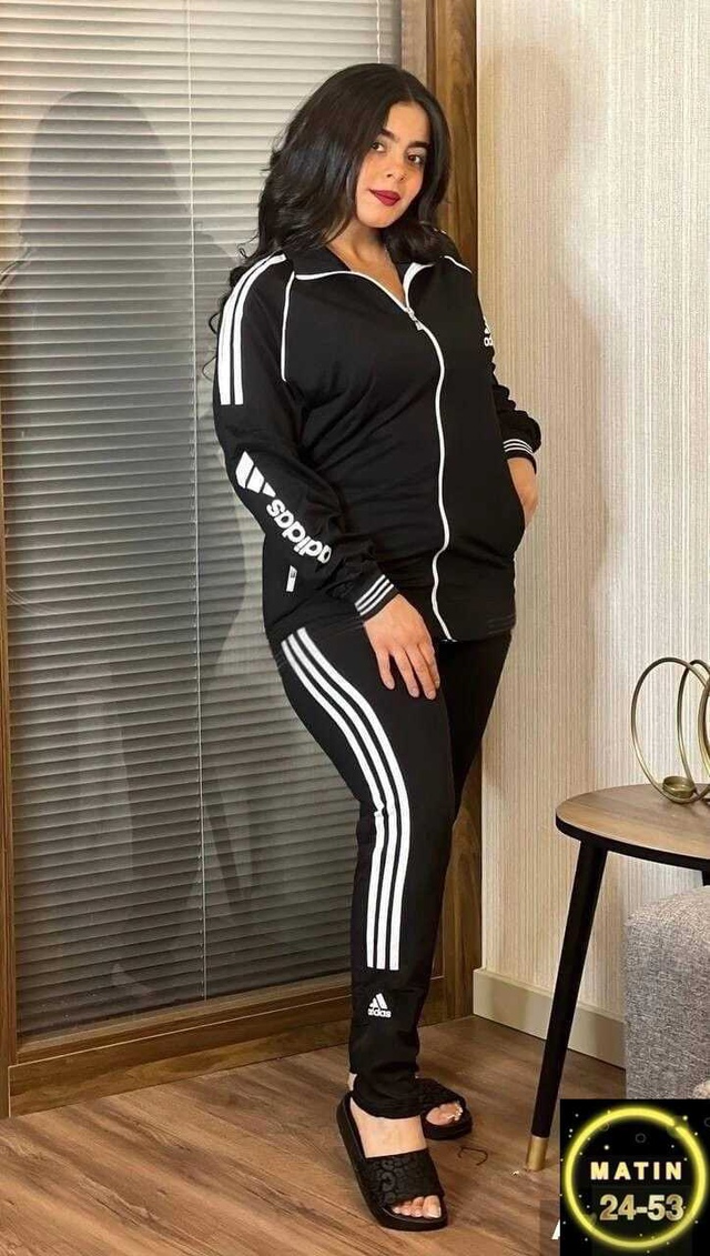 Спортивный костюм 22969695