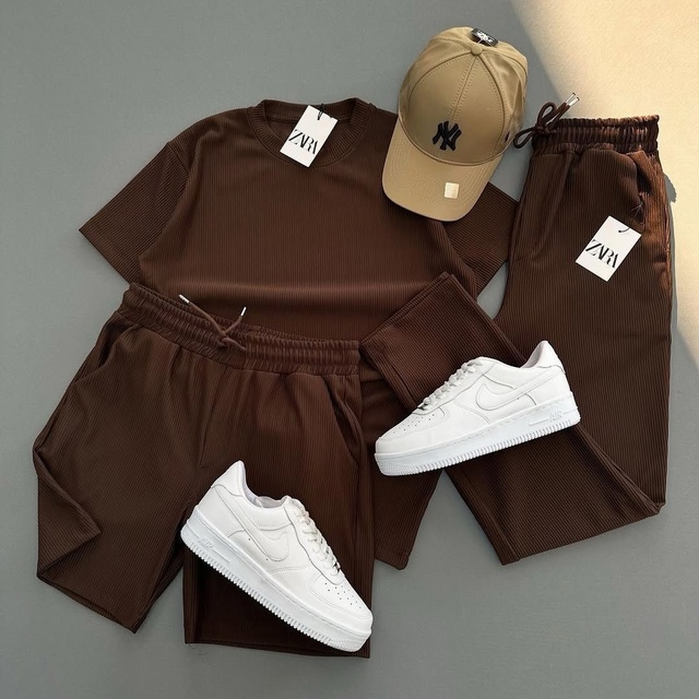 Спортивный костюм 22968777