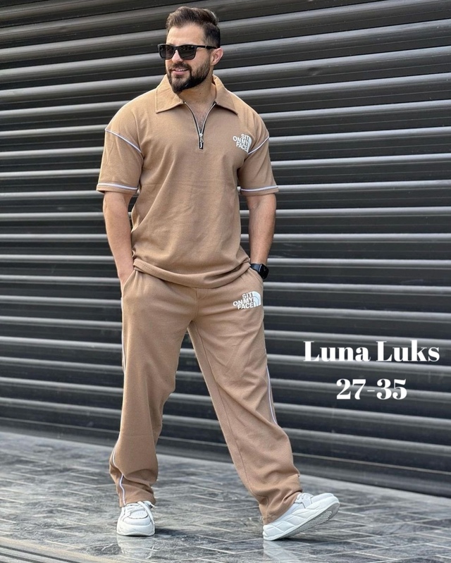 Спортивный костюм 22969983