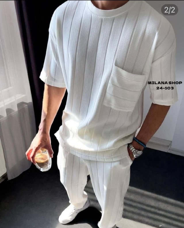 Спортивный костюм 22971898