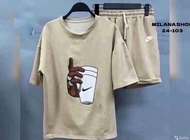 Спортивный костюм 22971452