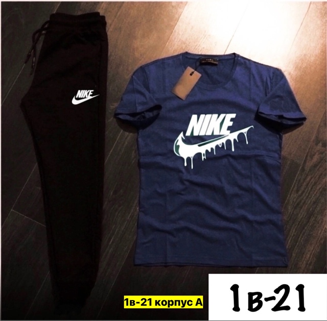 Спортивный костюм 22973059