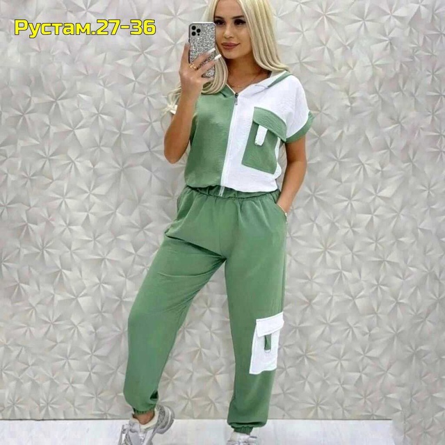 Спортивный костюм 22973850