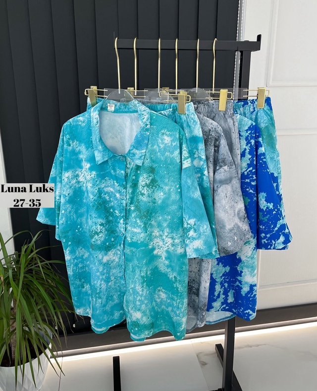 Спортивный костюм 22979126